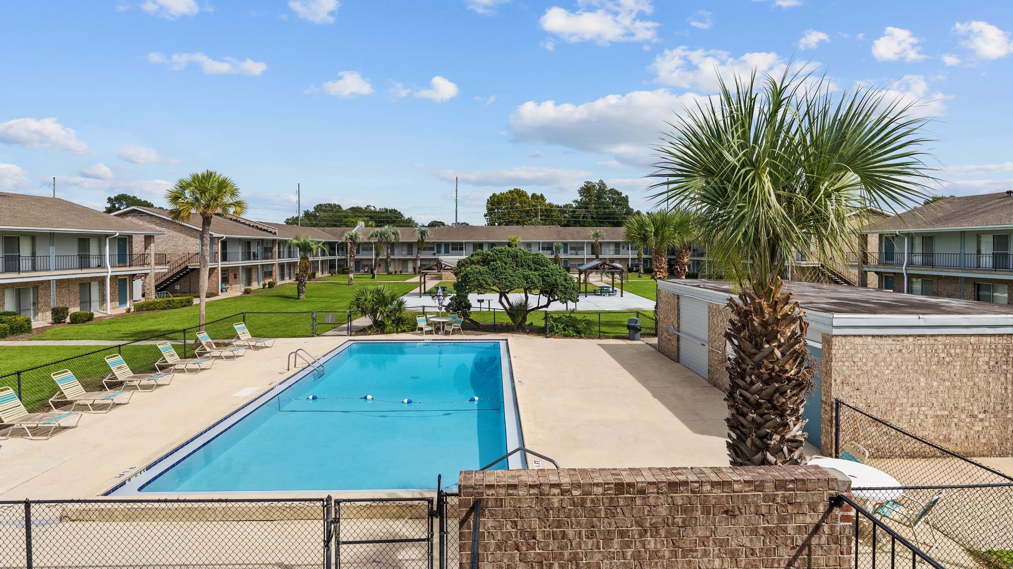 The Falcon House Photos Slider - Thumbnail
