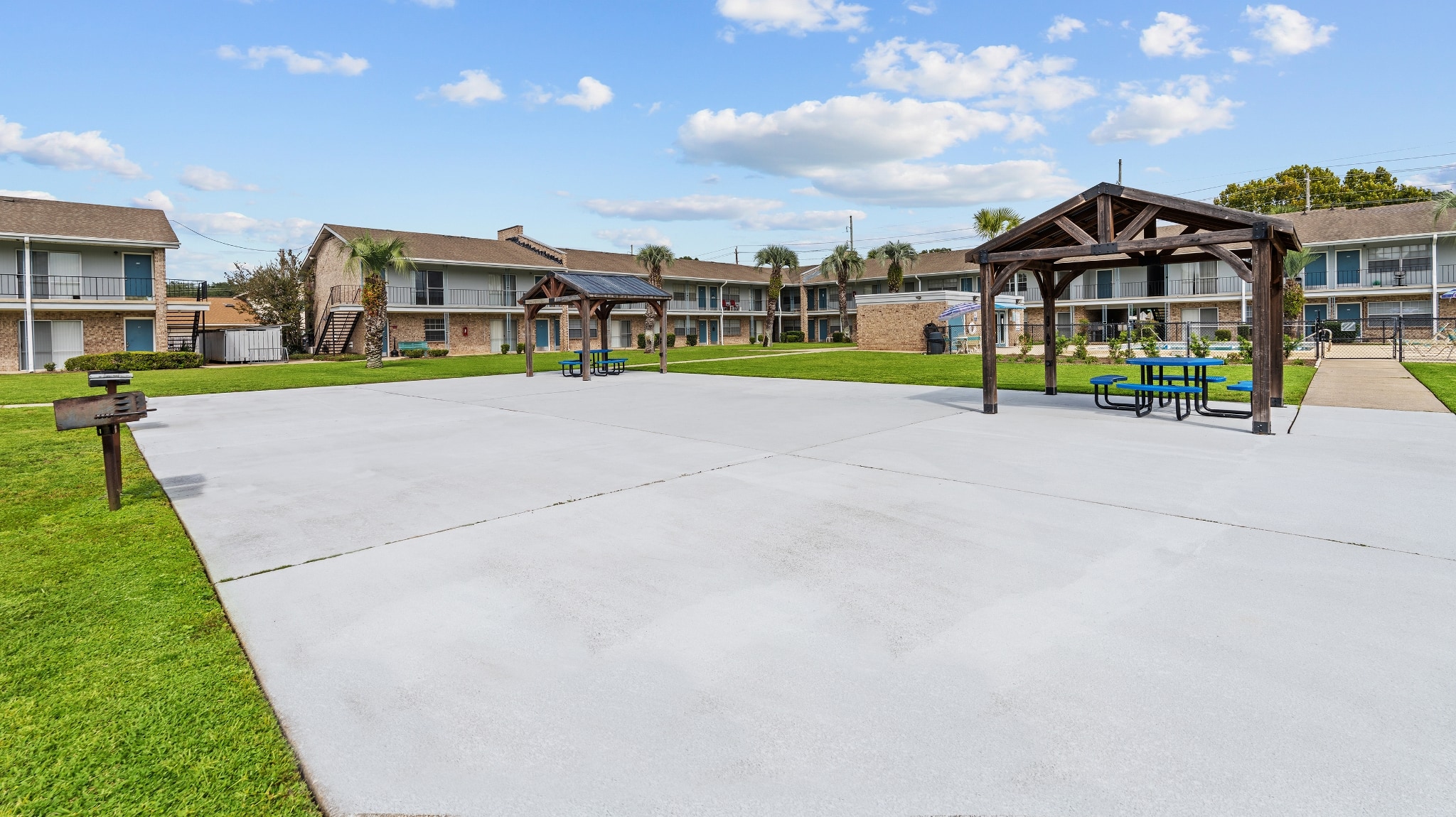 The Falcon House Photos Slider - Thumbnail