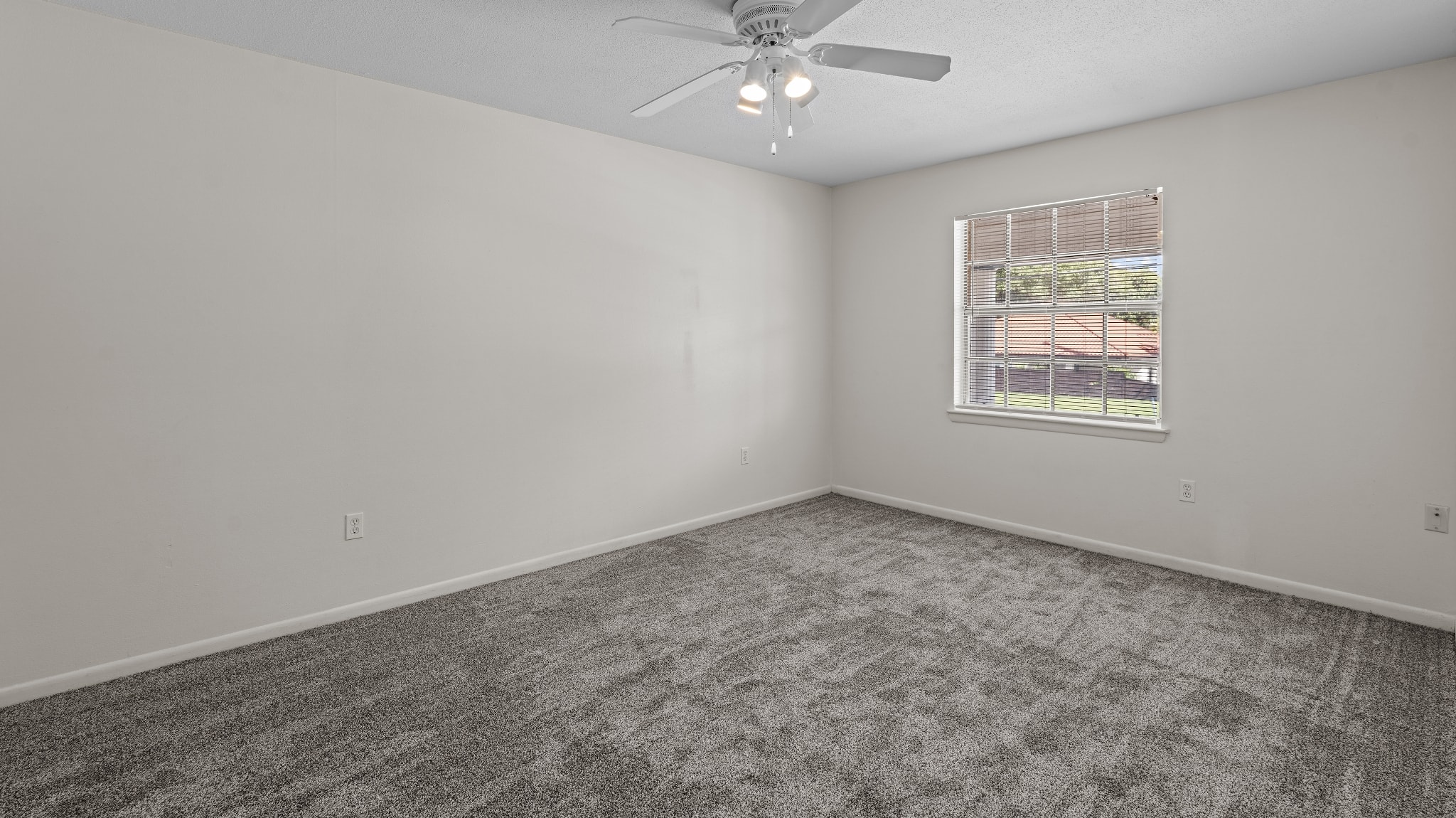 The Falcon House Photos Slider - Thumbnail